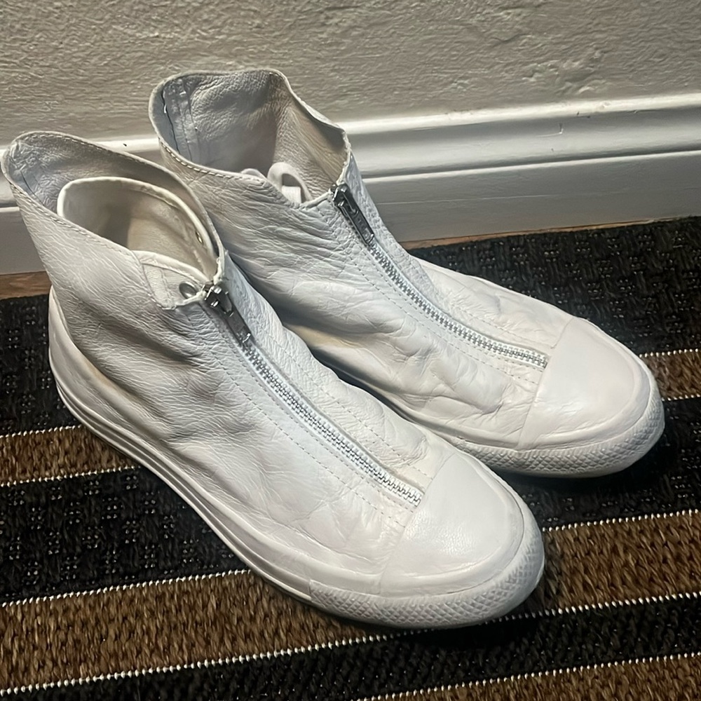 Converse Women's Chuck Taylor All Star Shroud White/White